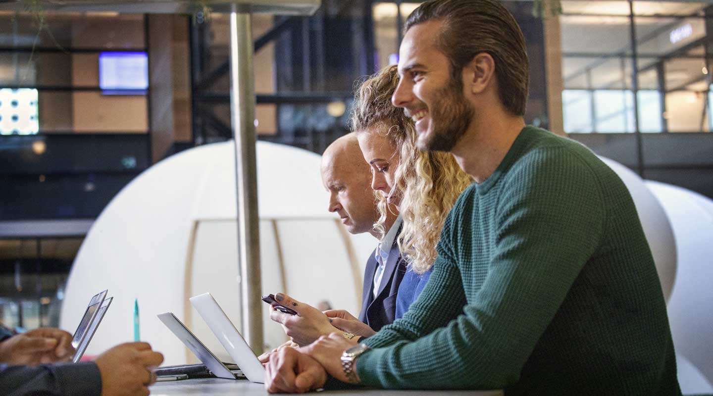 Julkinen pilvi hybridimaailmassa -webinaari