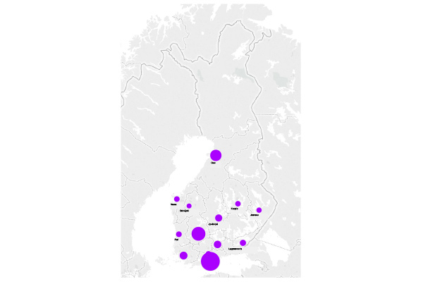 Kuva 2. Näissä kaupungeissa juhlittiin jääkiekon maailmanmestaruutta kokoontumalla keskustaan sunnuntaina 26.5. 